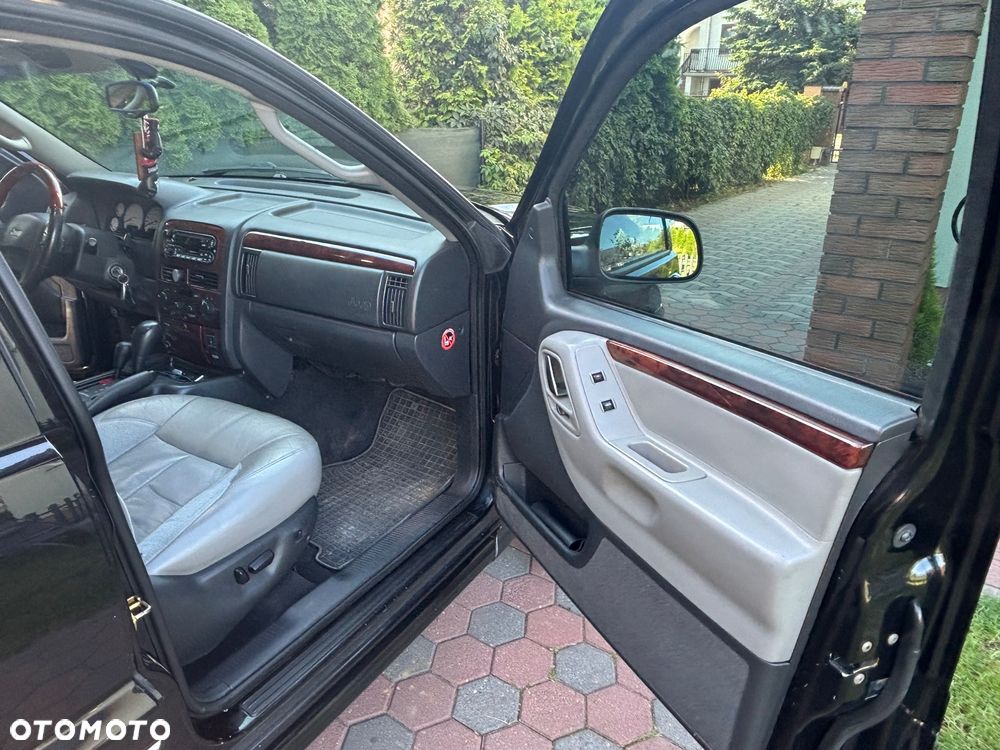 Jeep Grand Cherokee 4.7 Overland - 12