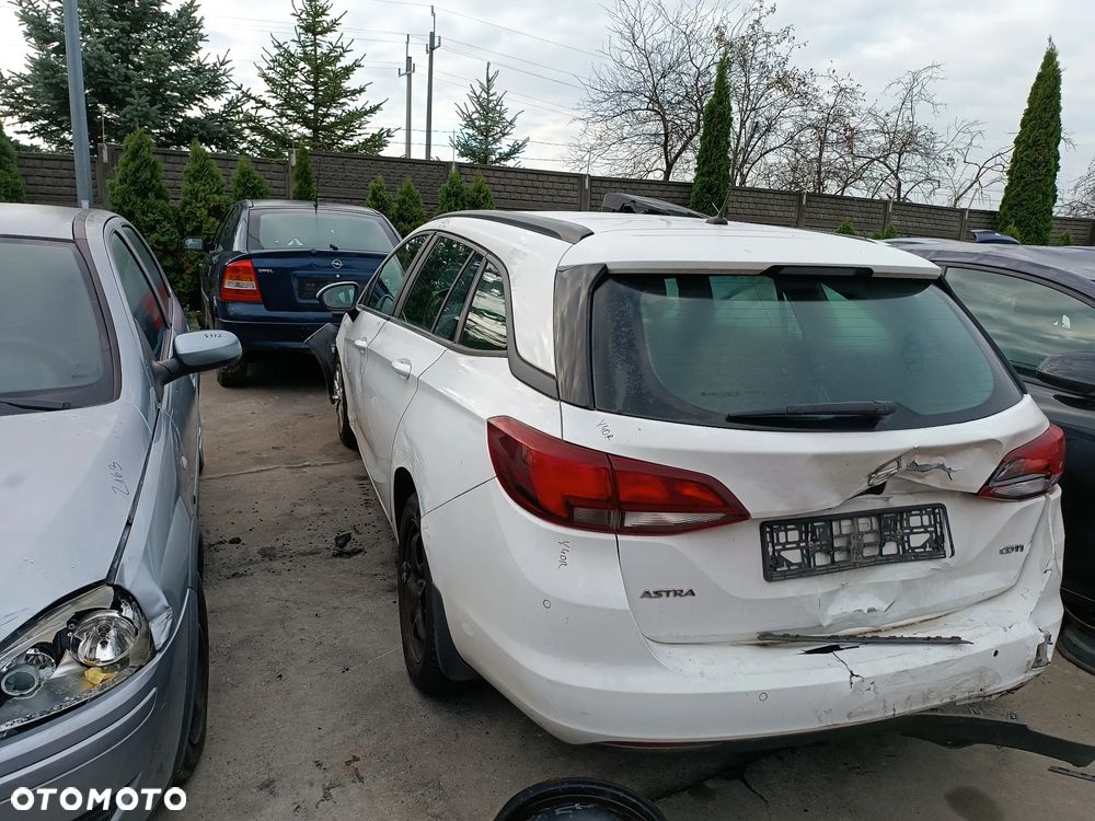 Opel Astra 5 K kombi z silnikiem 1.6 CDTI z ozn. B16DTE Ii skrzynią manualną M32 - 3