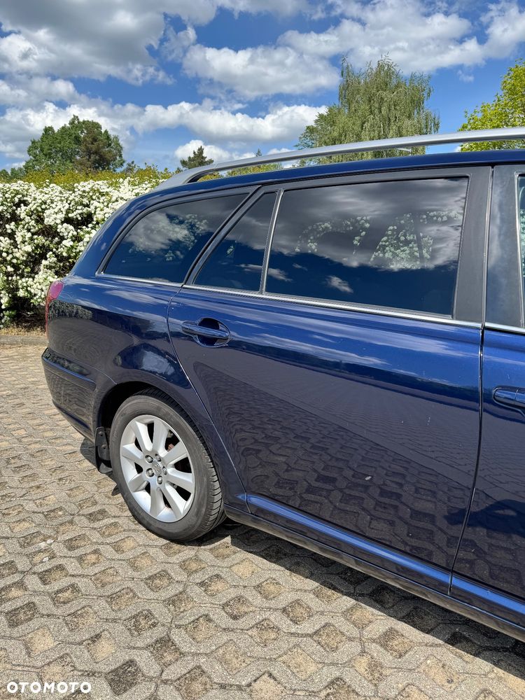 Toyota Avensis 2.0 D-4D Sol - 10