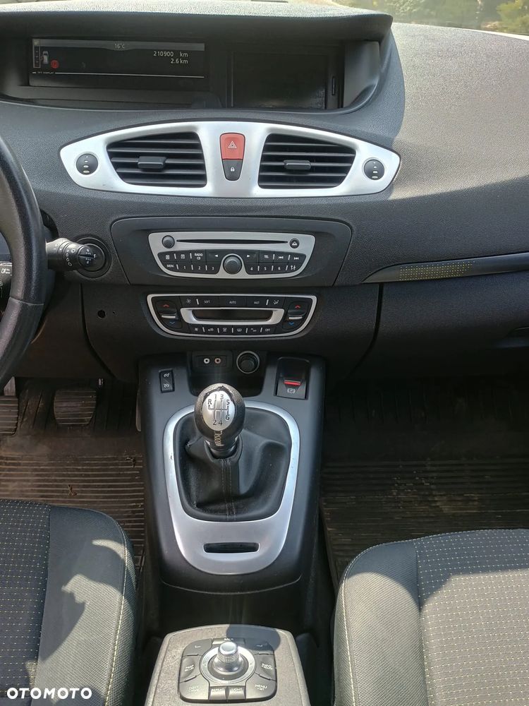 Renault Scenic dCi 130 FAP Luxe - 14