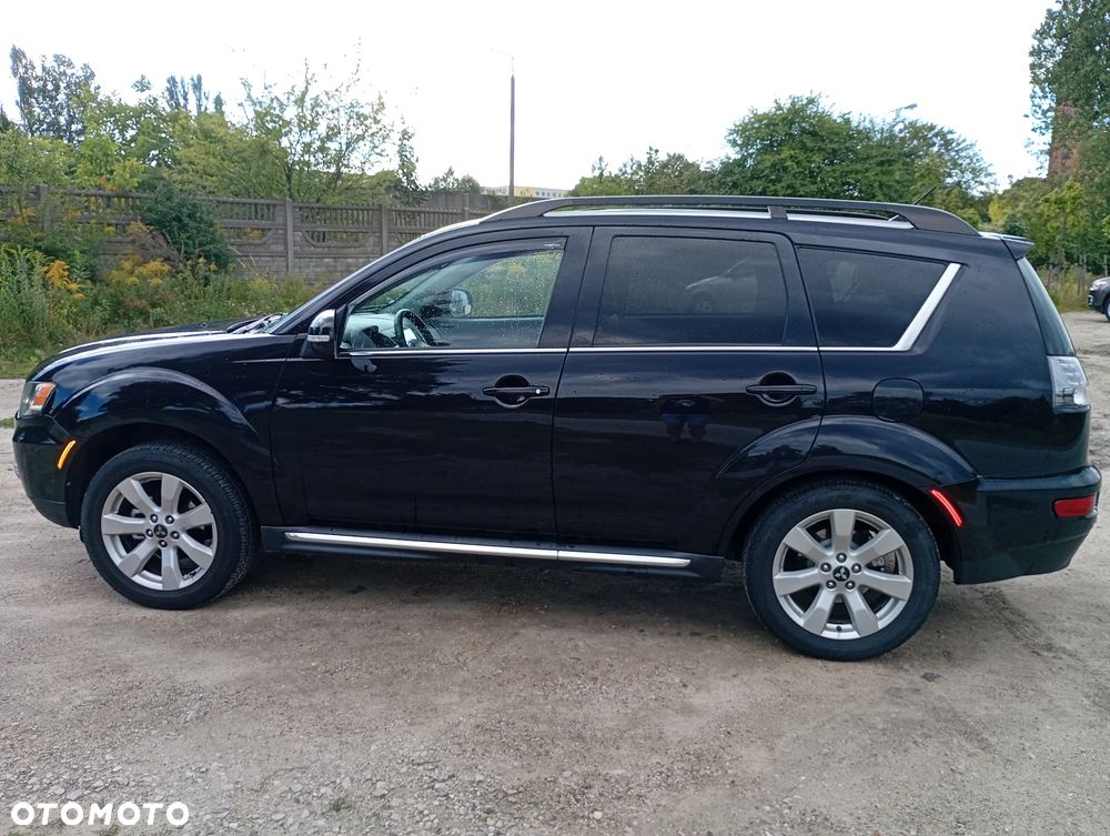 Mitsubishi Outlander 2.0 Intense 2WD EU5 - 8
