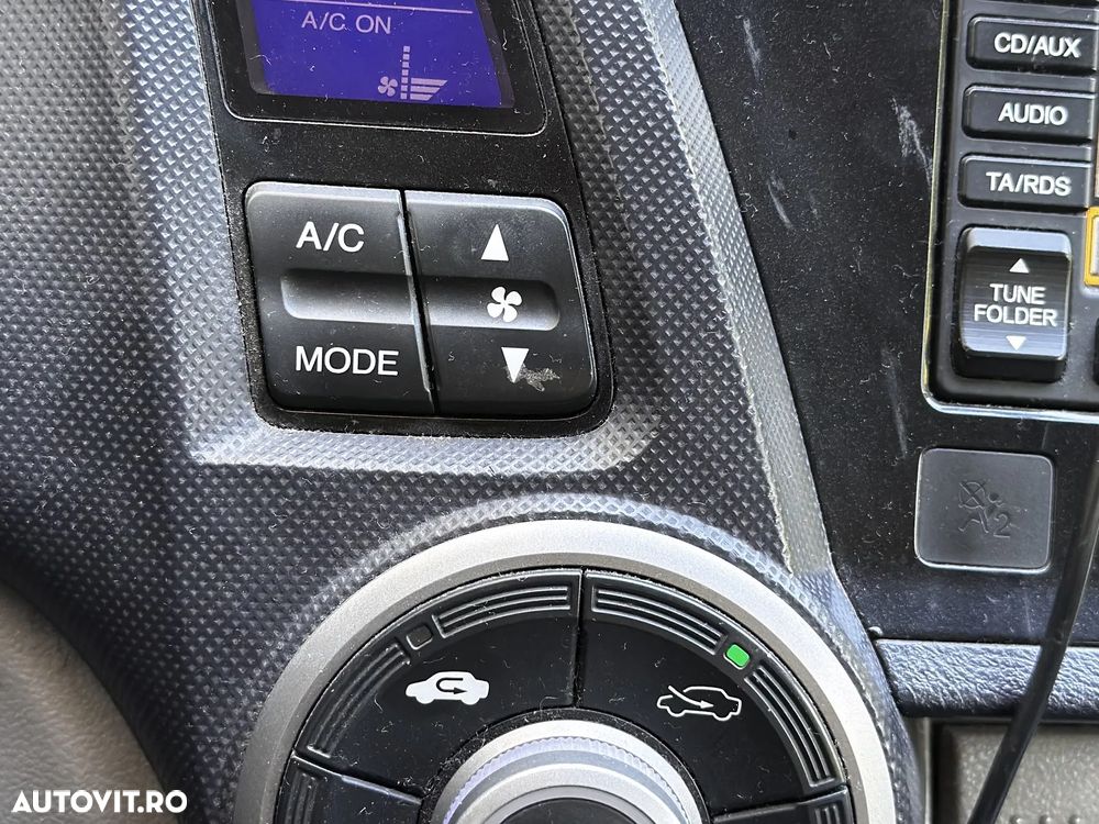 Honda Insight - 24