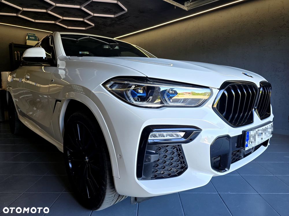 BMW X6 xDrive40d mHEV - 8