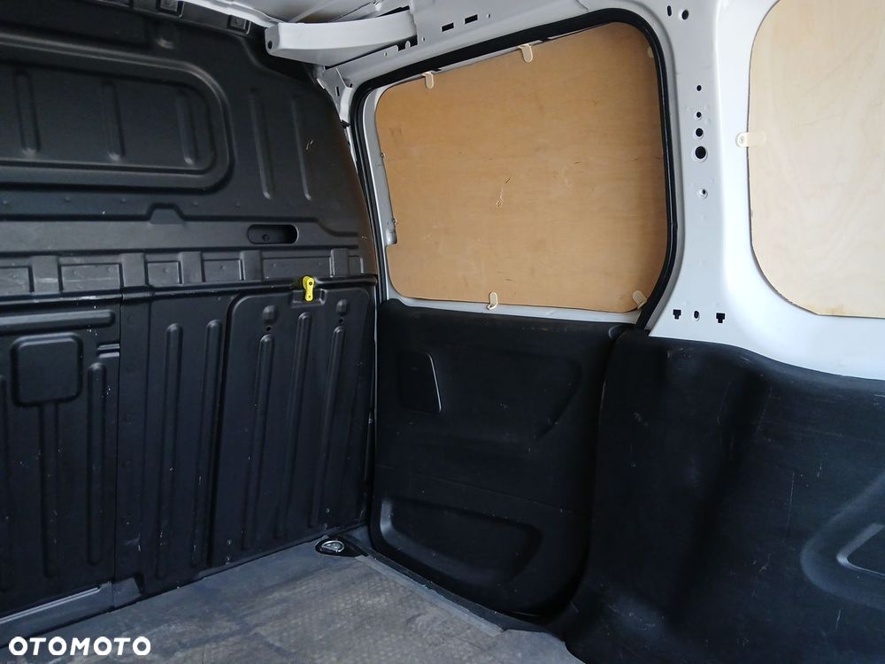 Toyota PROACE CITY - 17