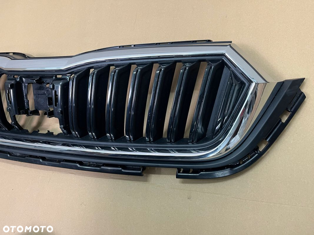 GRILL SKODA OCTAVIA IV ATRAPA ZDERZAKA OCTAVIA IV GRILL 2019-2024 - 5