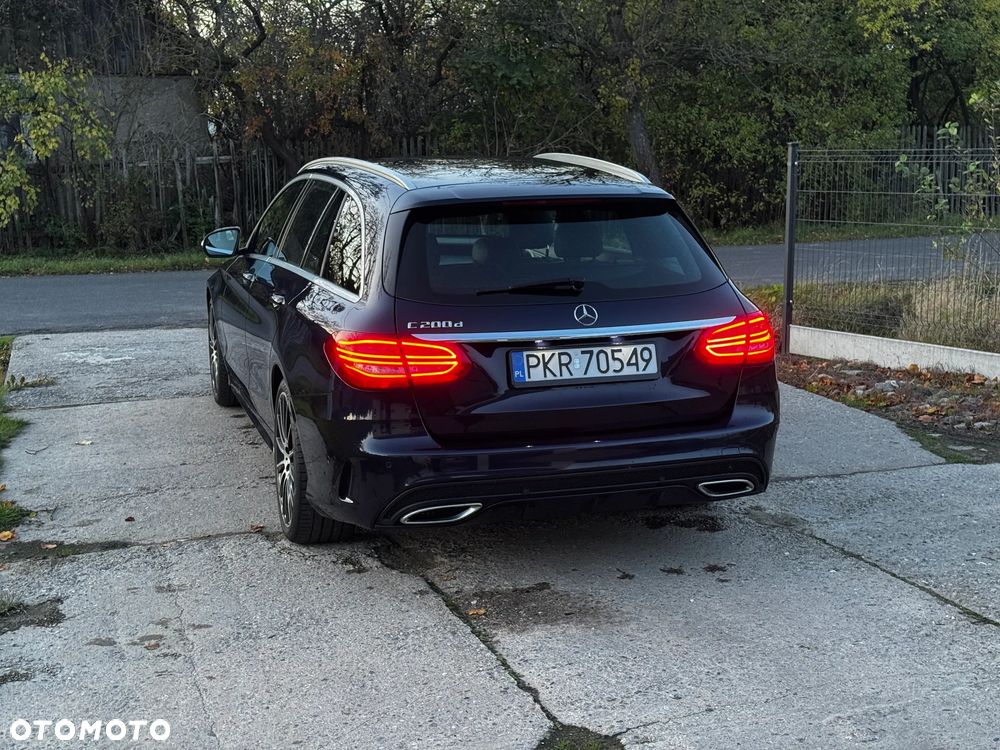 Mercedes-Benz Klasa C 250 (BlueTEC) d T 7G-TRONIC AMG Line - 3