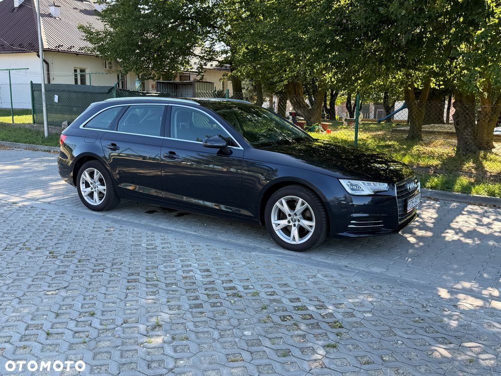 Audi A4 Avant - 16