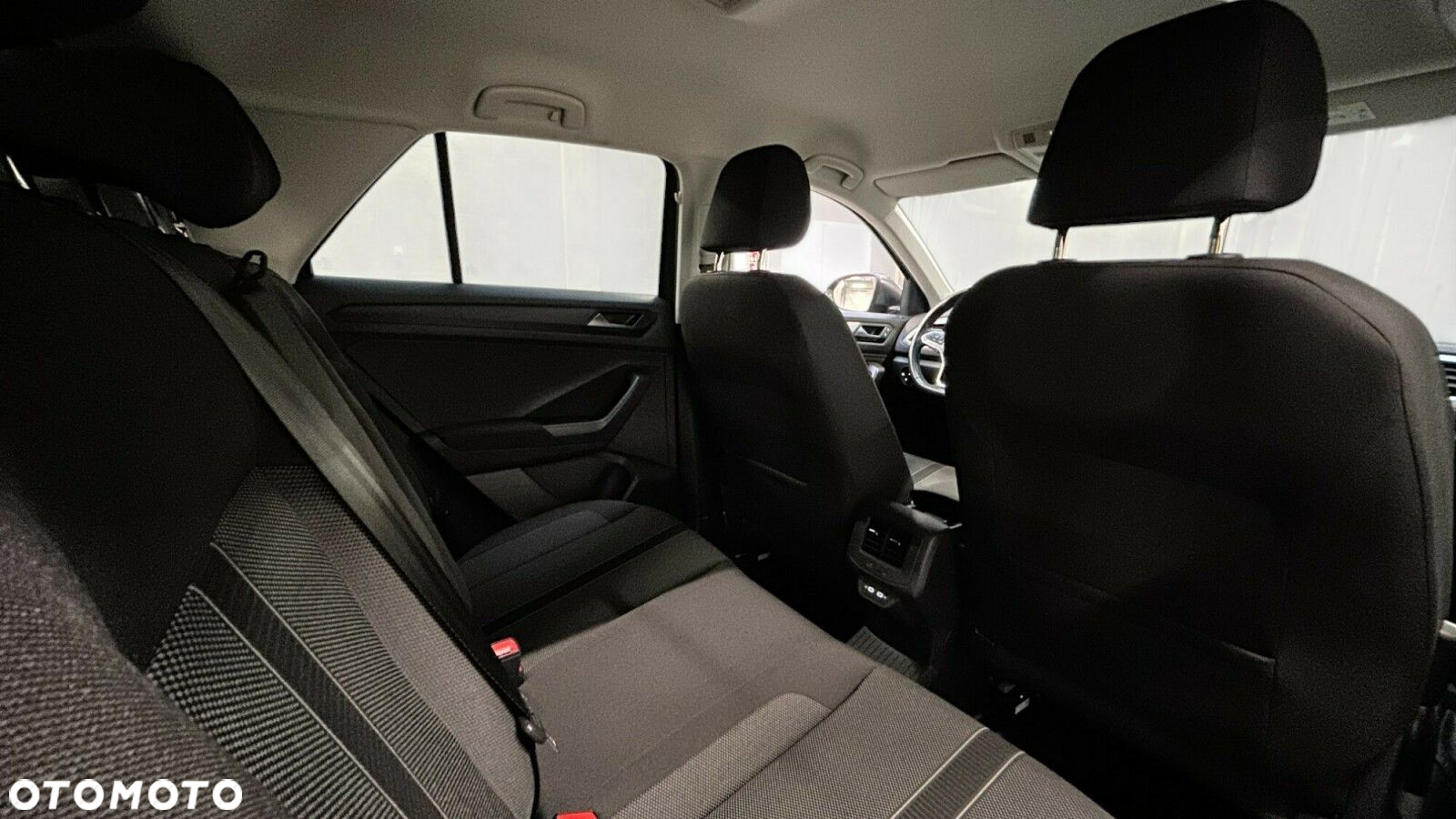 Volkswagen T-Roc 1.5 TSI Life DSG - 21