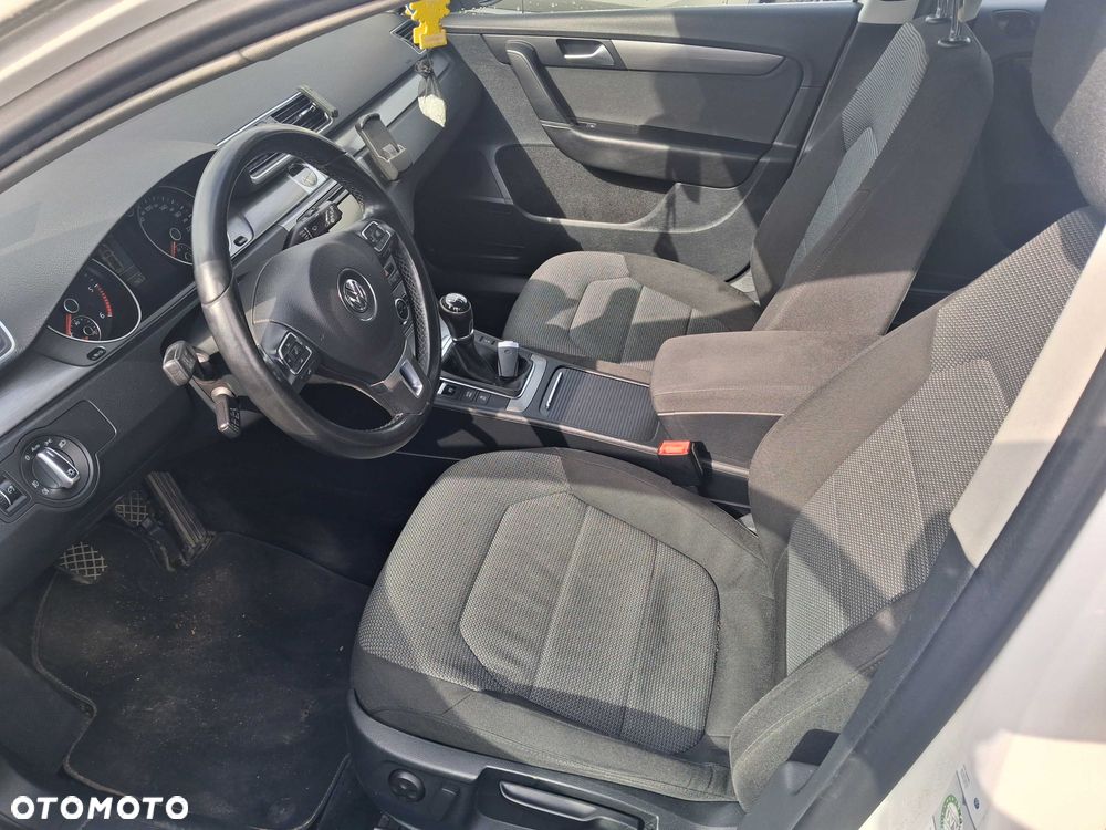 Volkswagen Passat Variant - 8