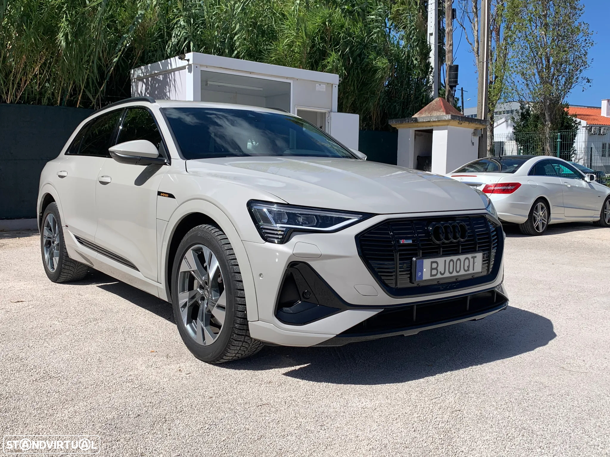 Audi e-tron 50 quattro S line - 32