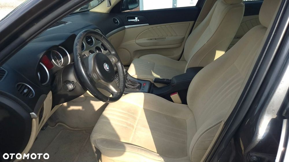 Alfa Romeo 159 - 6