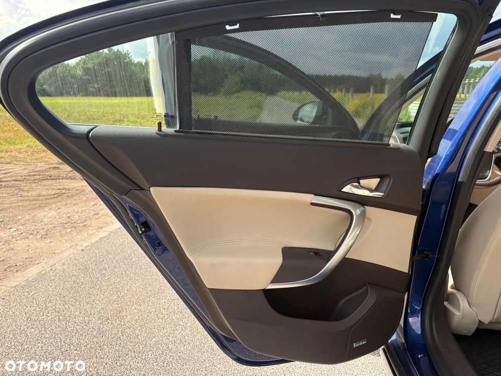 Opel Insignia 2.0 T Cosmo 4x4 - 16