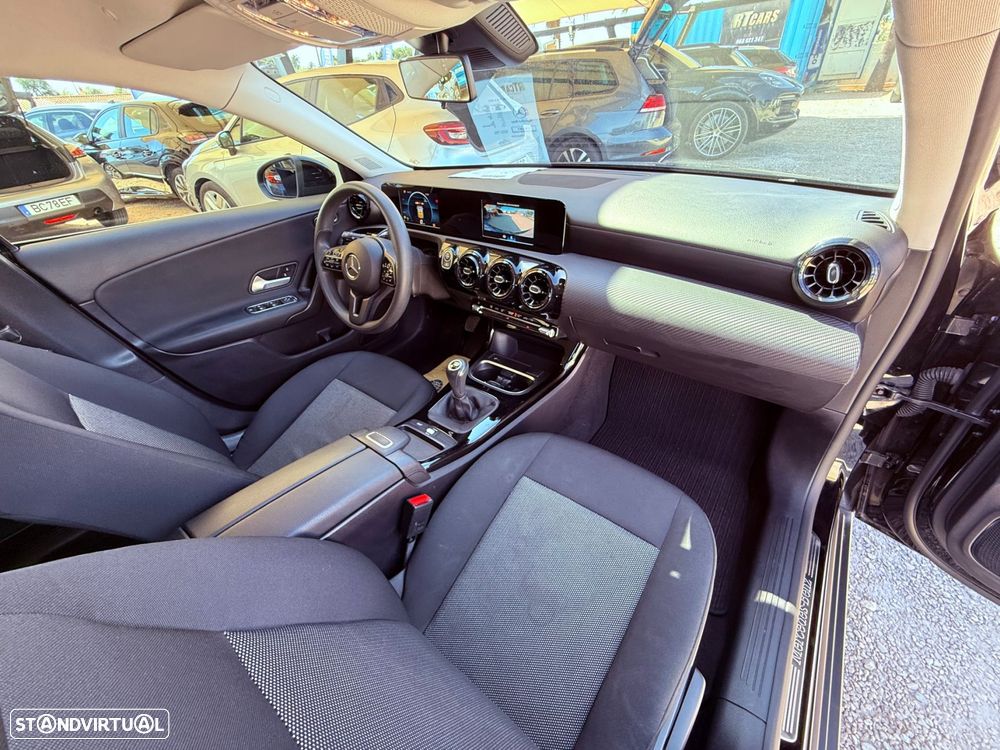 Mercedes-Benz A 180 d Business Solutions - 33