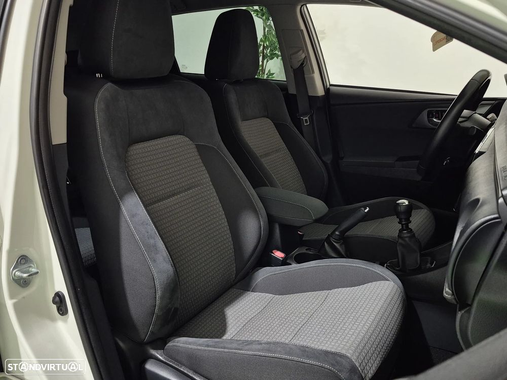 Toyota Auris 1.2T Comfort+Pack Techno+P.Sport - 31