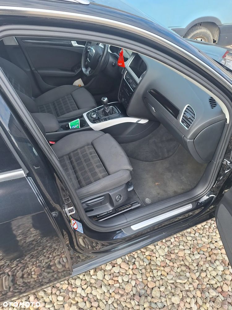 Audi A4 Avant 1.8 TFSI Attraction - 9