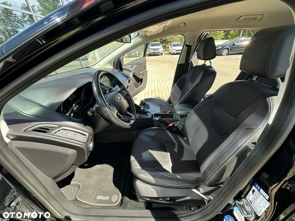 Ford Focus 1.5 EcoBoost STart-Stopp-System TITANIUM - 11