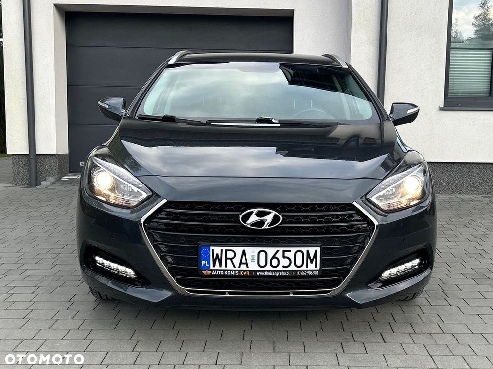 Hyundai i40 Kombi blue 1.6 Family+ - 2