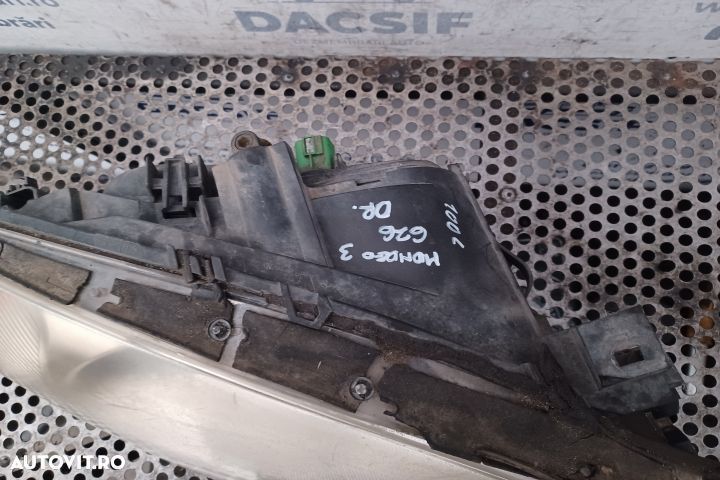 Far dreapta Ford Mondeo MK3 [facelift] [2003 - 2007] Sedan 2.0 TDCi A - 1