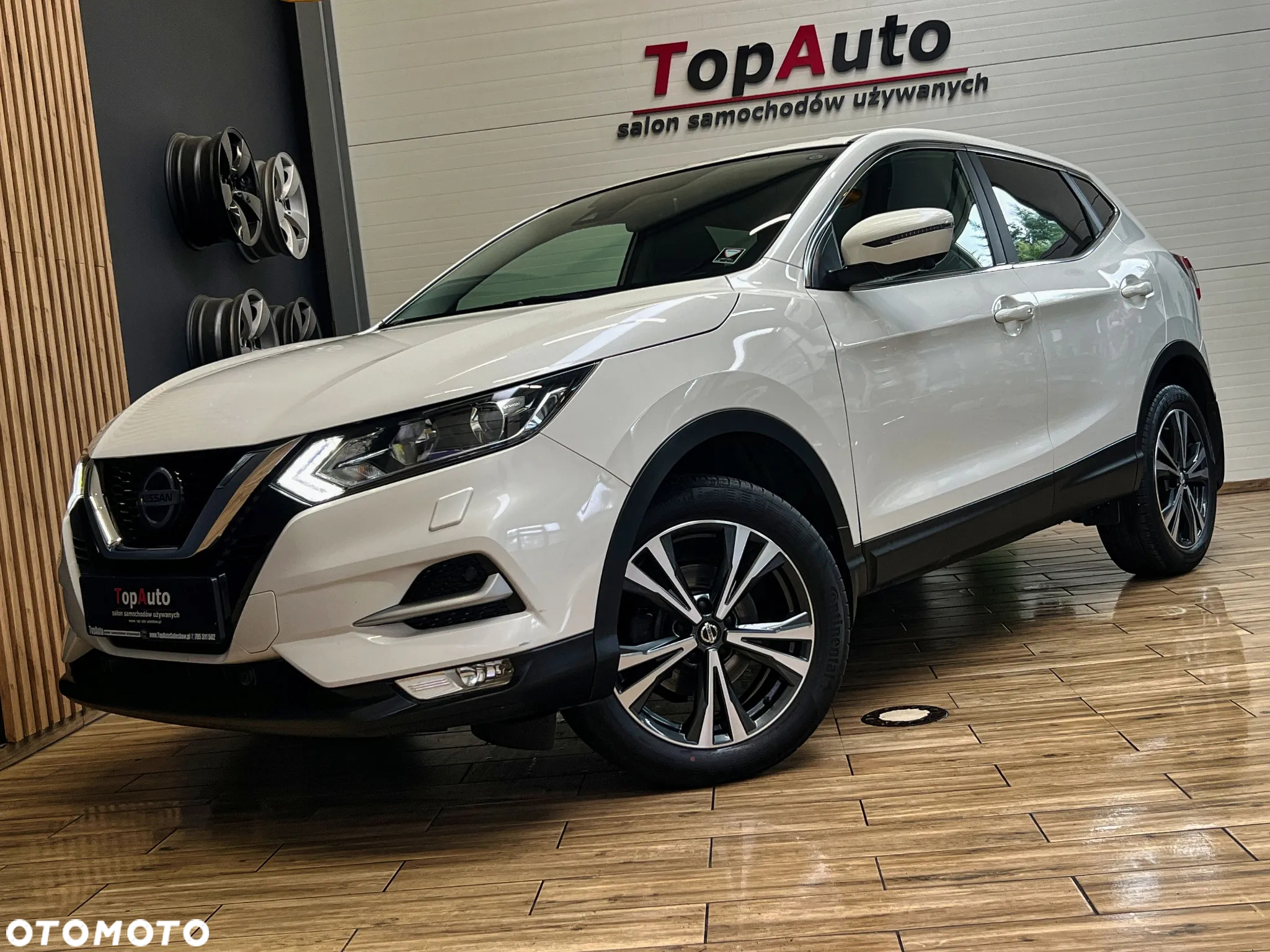 Nissan Qashqai 1.3 DIG-T N-Connecta - 2