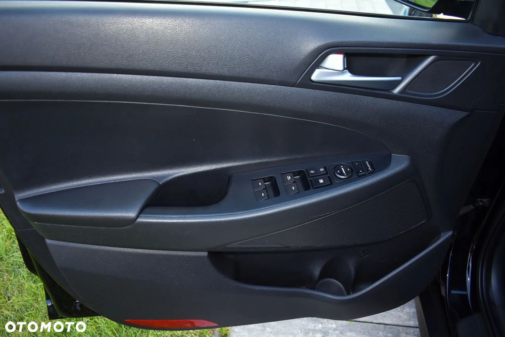 Hyundai Tucson 1.7 CRDI BlueDrive Style 2WD - 22