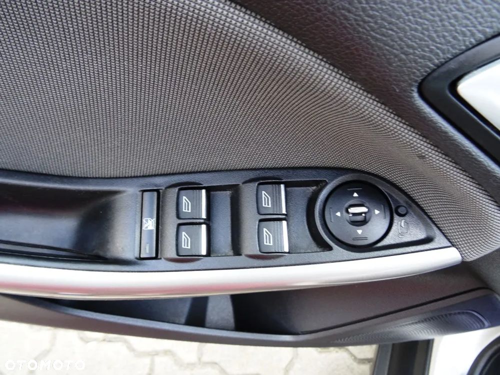 Ford Focus SW 1.6 TDCi Silver X - 19