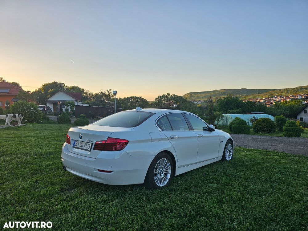 BMW Seria 5 520d Aut. Luxury Line - 3