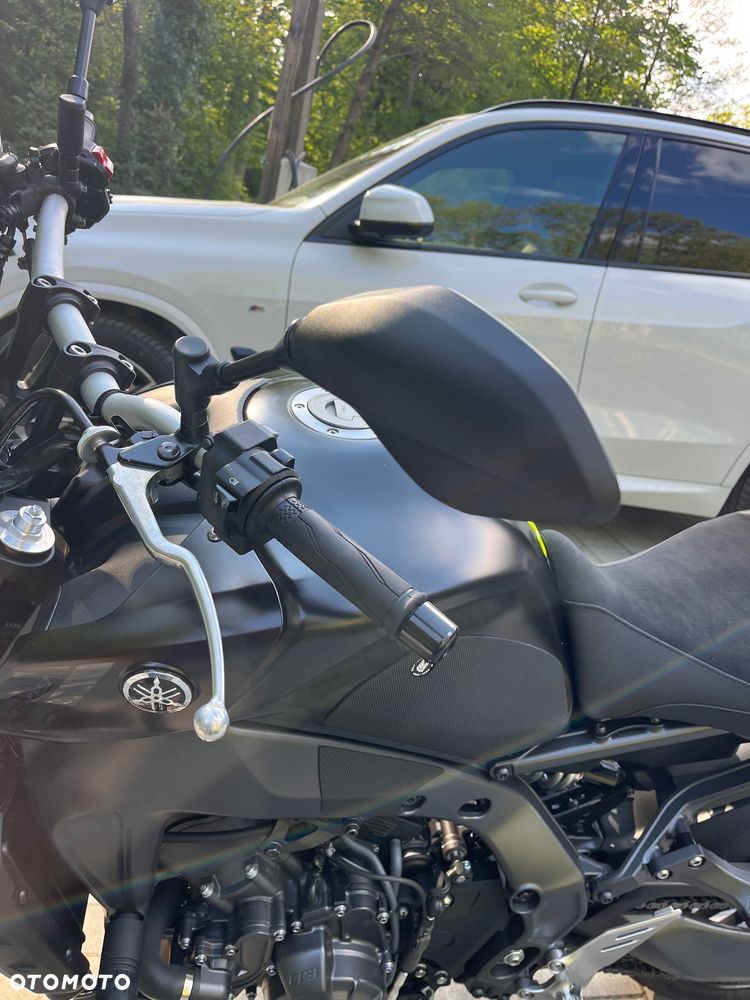 Yamaha MT - 12