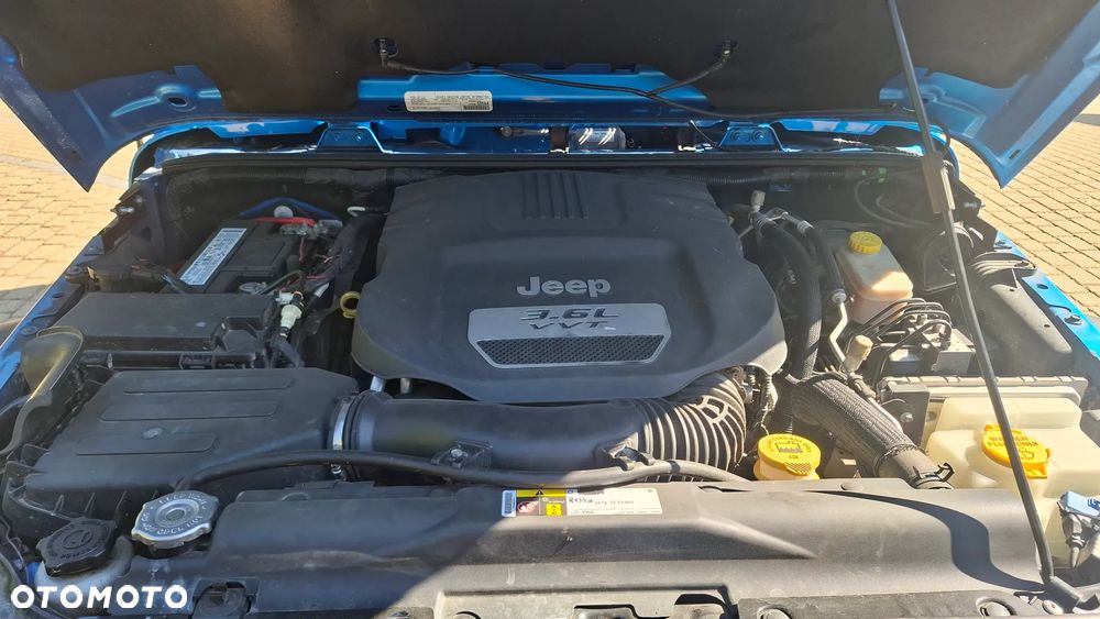 Jeep Wrangler - 5
