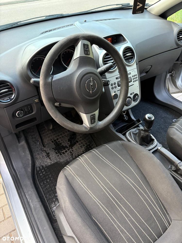 Opel Corsa 1.2 16V Cosmo - 14