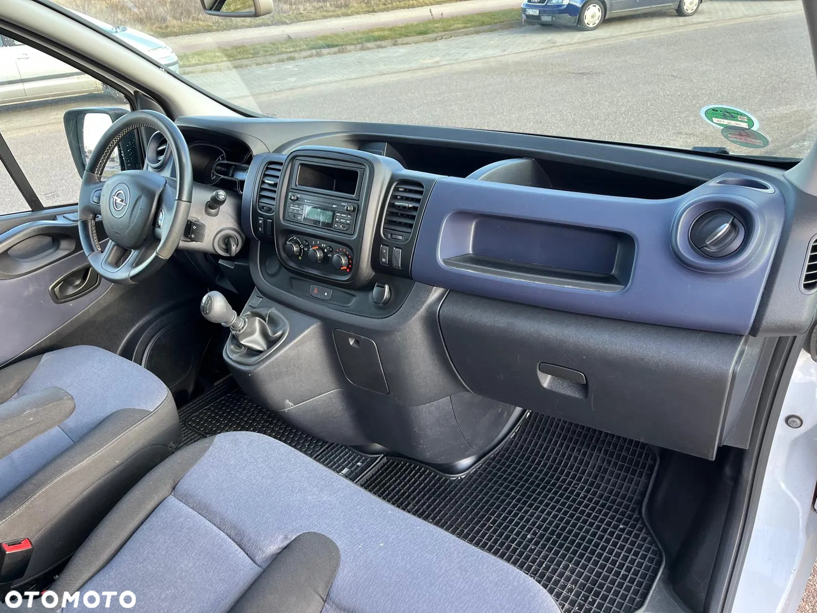 Opel Vivaro - 9