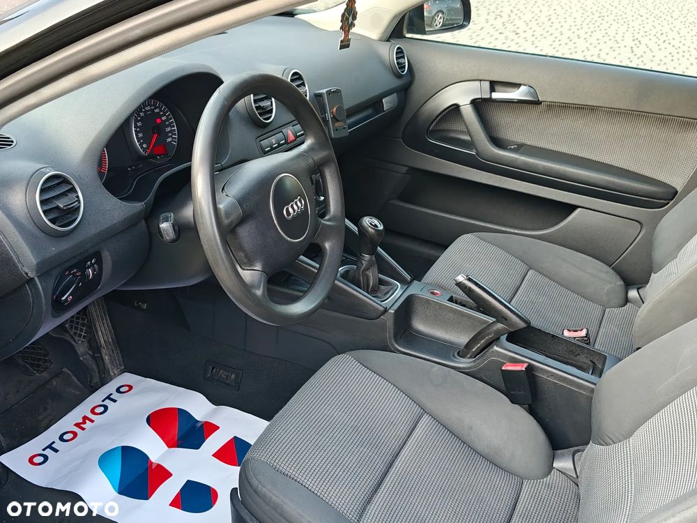 Audi A3 3-drzwiowe 1.9 TDI Ambiente - 10