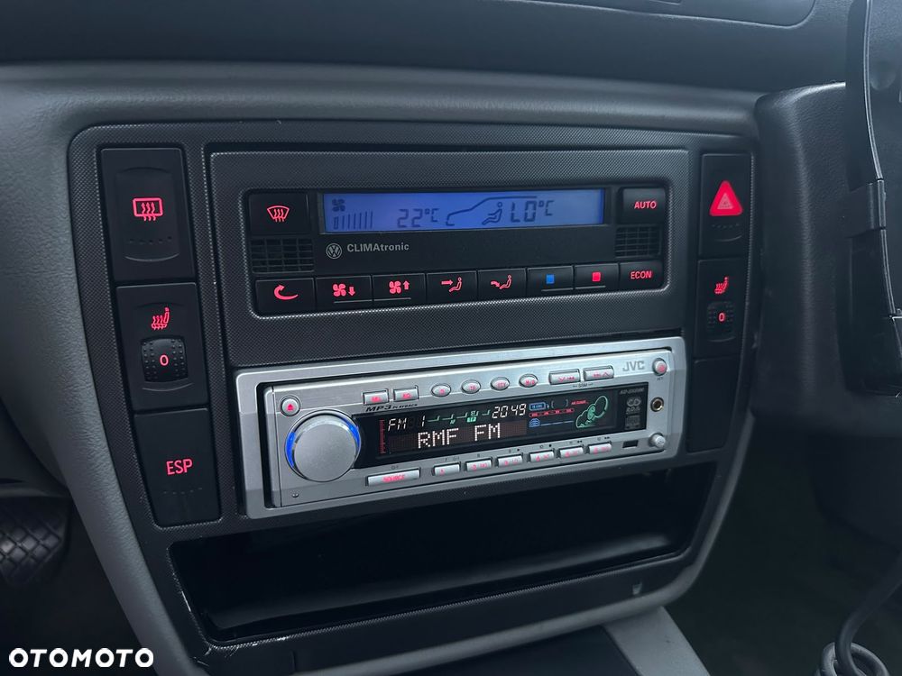 Volkswagen Passat 1.9 TDI - 21