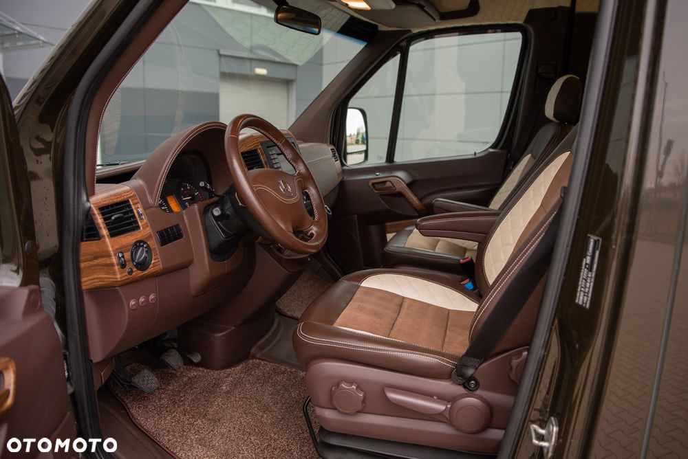 Mercedes-Benz Sprinter - 37