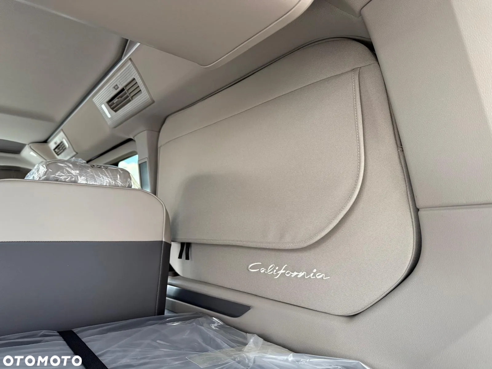 Volkswagen California - 36