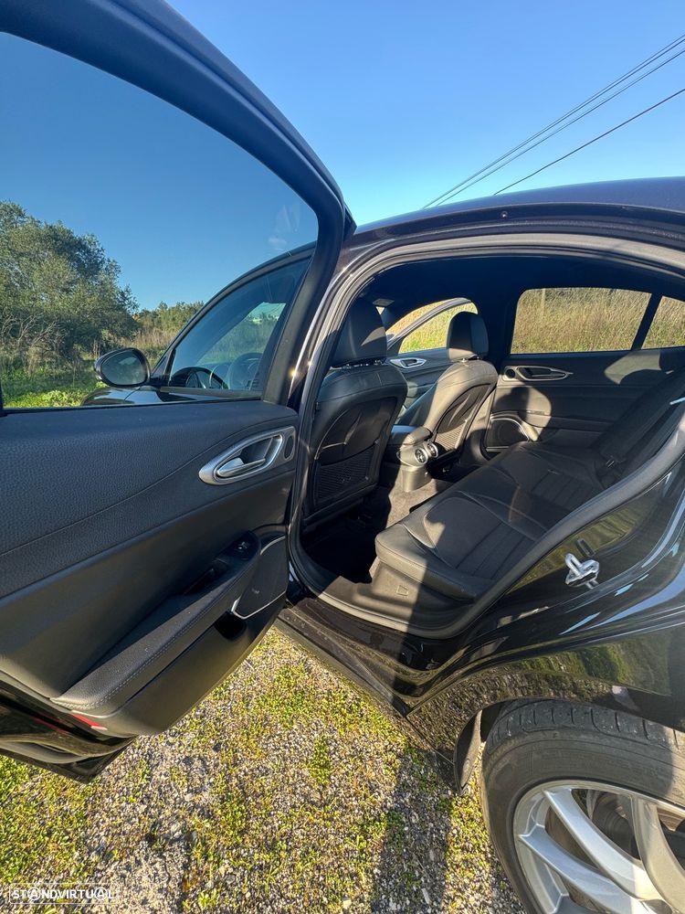 Alfa Romeo Giulia 2.2 D Sprint AT8 - 14