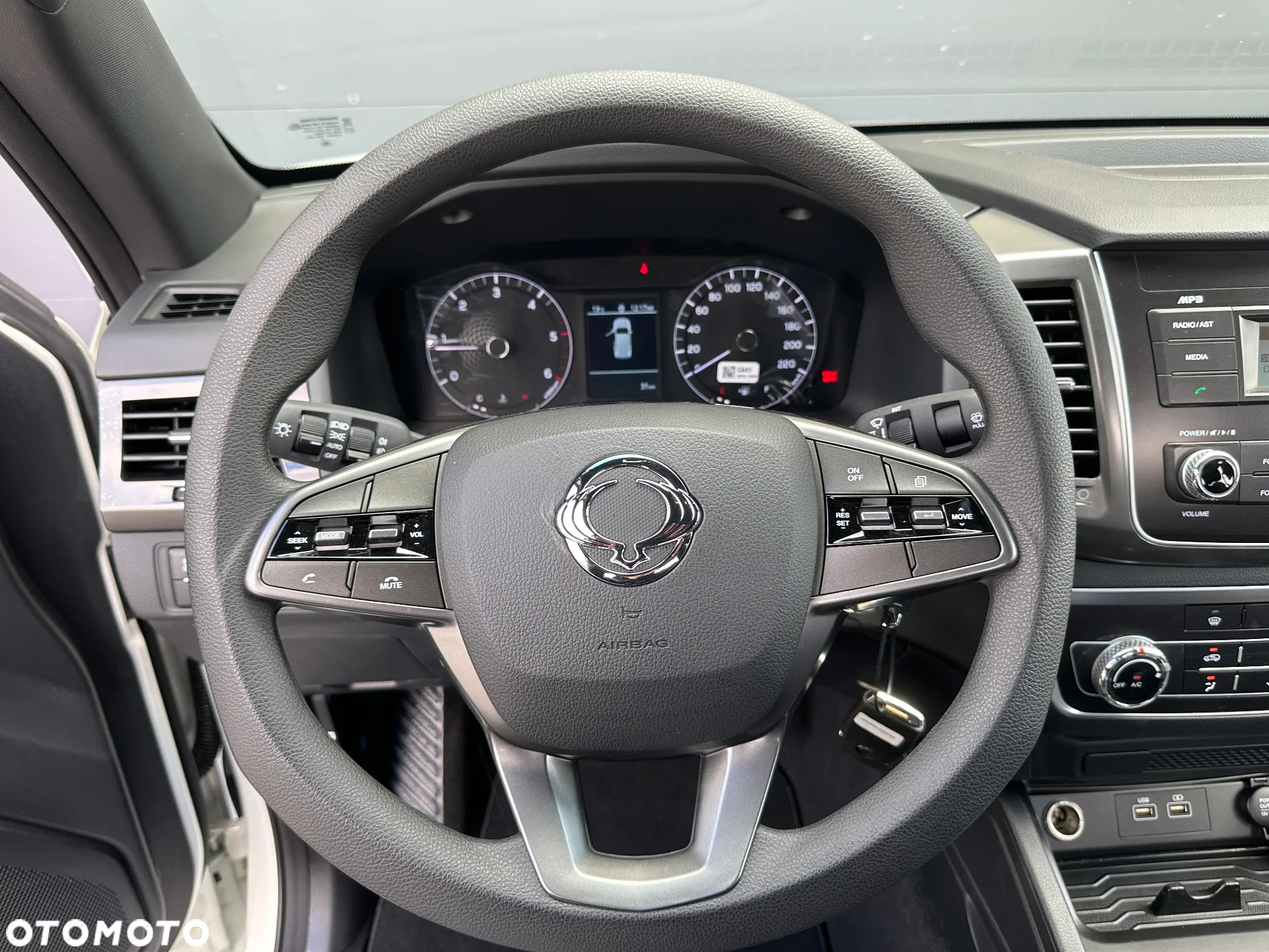 SsangYong/KGM Musso Grand 2.2 e-XDi Crystal 4WD - 17