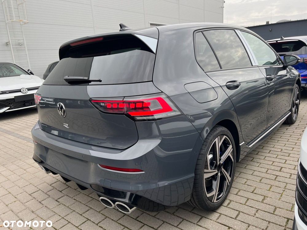 Volkswagen Golf - 4