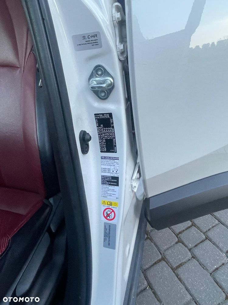 Toyota C-HR 1.8 Hybrid GPF Selection - 23
