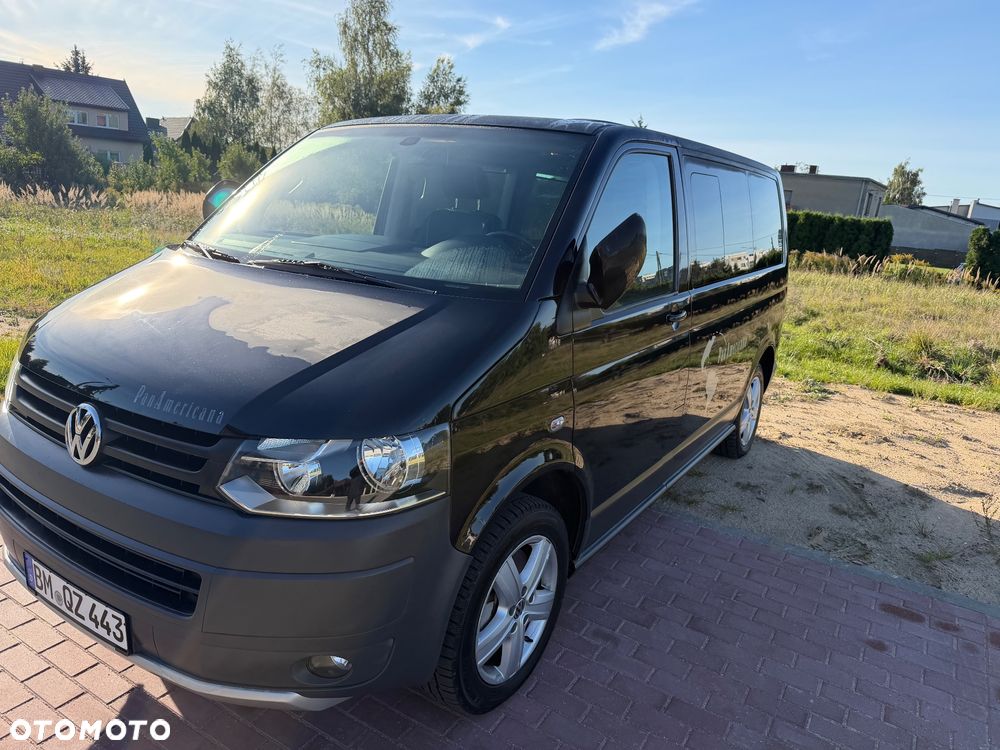 Volkswagen Multivan - 13