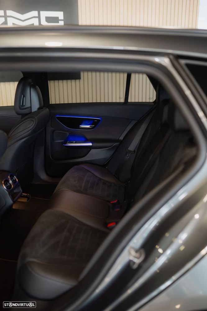 Mercedes-Benz C 300 e AMG Line - 32