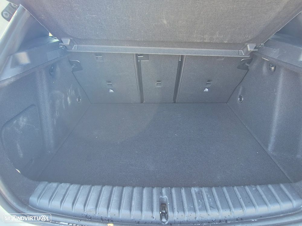 BMW 116 d Pack Desportivo M Auto - 13