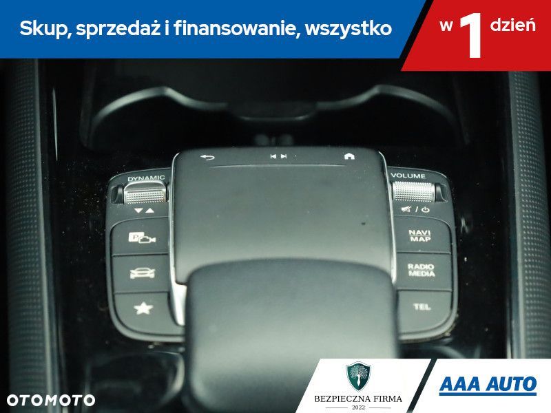 Mercedes-Benz GLA - 17