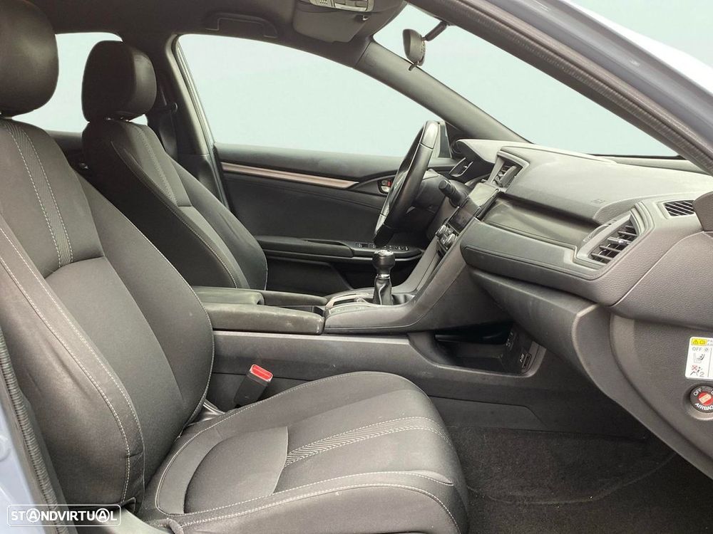 Honda Civic 1.0 i-VTEC Elegance - 15