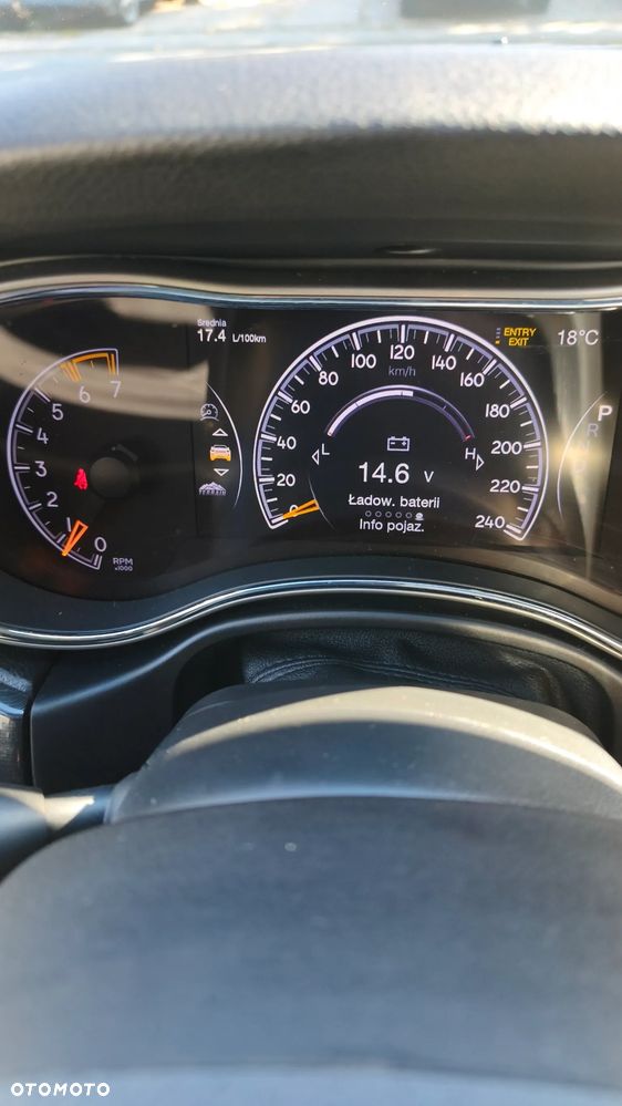 Jeep Grand Cherokee - 20