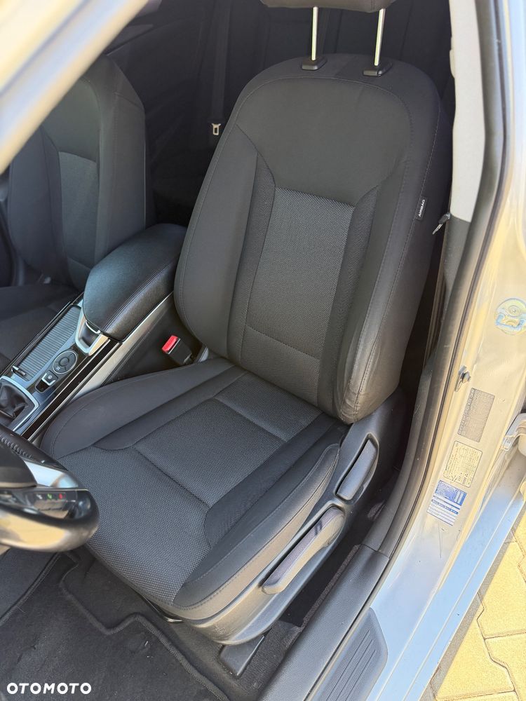 Hyundai i40 Kombi 1.6 Trend - 17