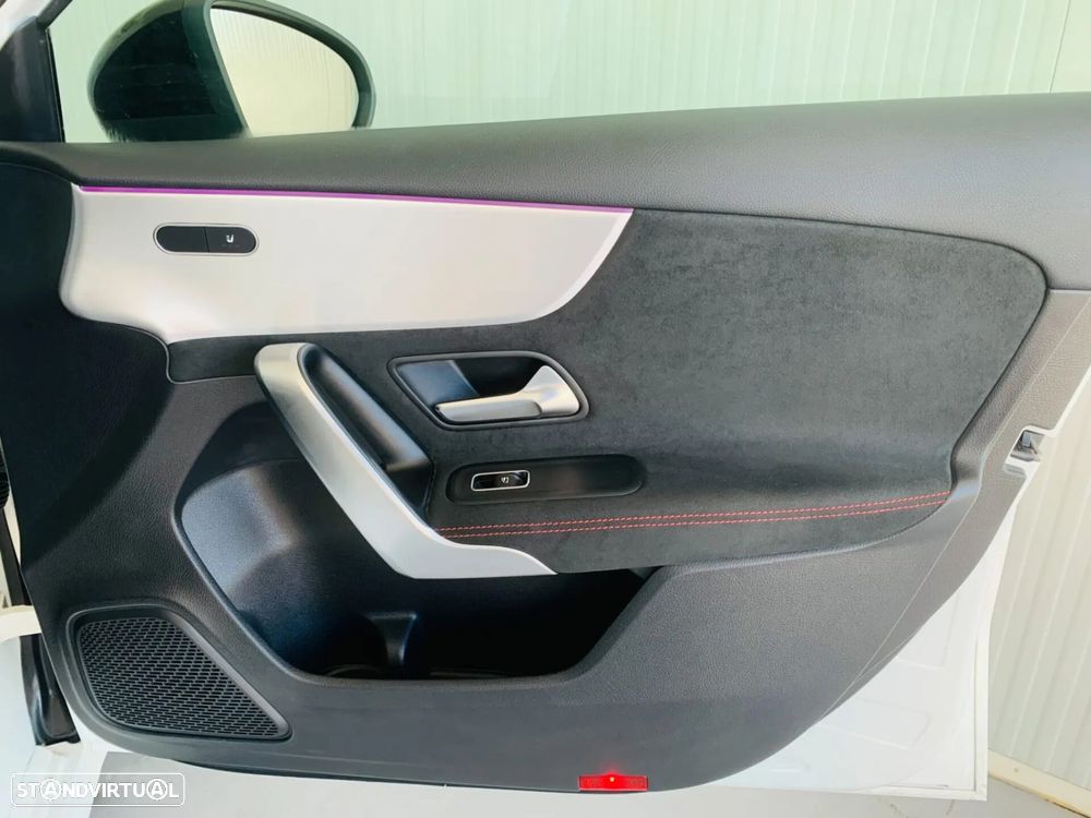 Mercedes-Benz A 180 Limousine d AMG Line - 48