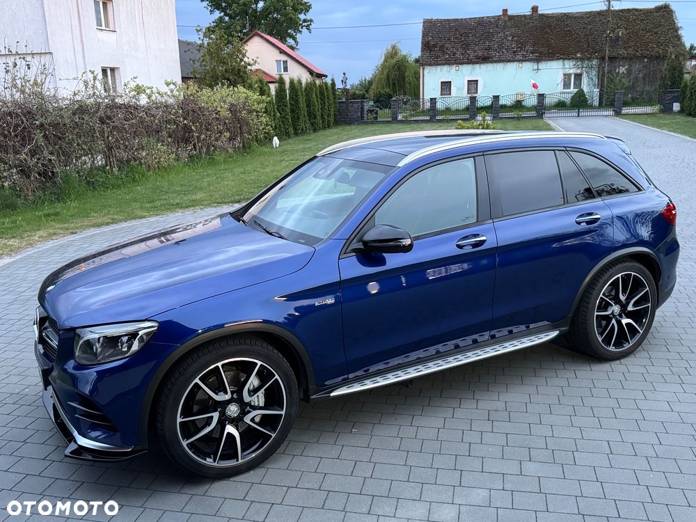 Mercedes-Benz GLC - 1