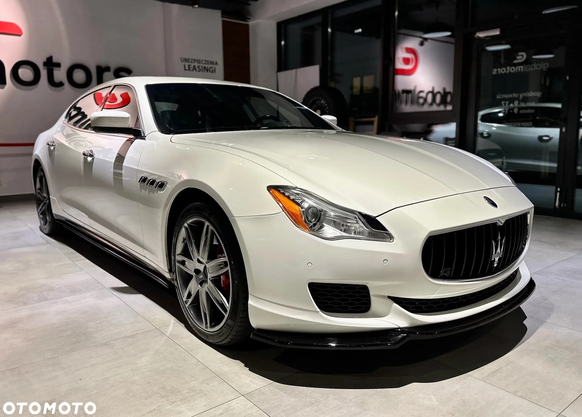 Maserati Quattroporte - 2