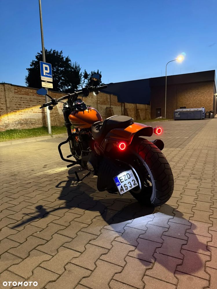 Harley-Davidson Softail Fat Bob - 10