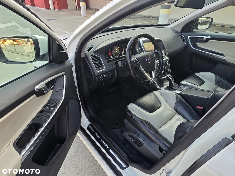 Volvo XC 60 D4 Geartronic Summum - 10